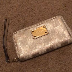MK wristlet